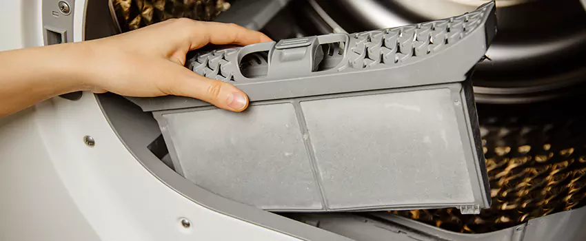 Signs Of A Clogged Dryer Lint Trap in Woodcrest, California